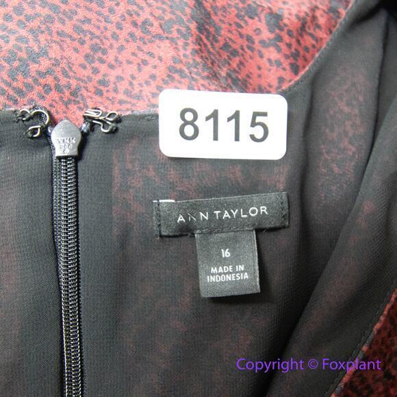 Ann Taylor snake print wrap dress, size 16 - Picture 15 of 16